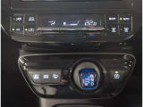 オシャレなインテリアで運転する気分も盛り上がりますよね^^