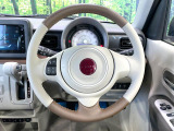 【純正革巻きステアリング】上質な革を使用することで、手にしっかり馴染みとても運転しやすいハンドルです♪