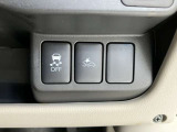 前の車を検知し、衝突軽減被害をしてくれる、エマージェンシーブレーキ付きになります☆