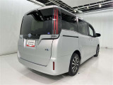 広々とした車内空間に優れた燃費性能。更にデザインも上質で人気のお車です!