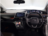 オシャレなインテリアで運転する気分も盛り上がりますよね^^