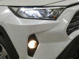 LEDヘッドライトです。デザイン性がよくとても明るいので、夜間の走行や悪天候でも安心です。しかも長寿命!