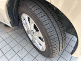 純正14インチアルミホイール。目立つような傷もなく状態良好です。