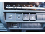 シートヒーターも充電端子も標準装備♪