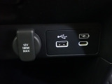 USBをさすことができます!現代的な装備!!