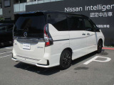 セレナ 1.2 e-POWER ハイウェイスターV アーバンクロム 