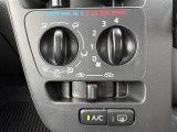 【オートエアコン】車内温度を感知して自動で温度調整をしてくれるのでいつでも快適な車内空間を創り上げます!