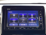 ドライブの必需品。見やすい・使いやすいHonda純正のメモリーナビを搭載しています。