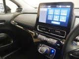見通しのよいすっきりとした視界で、誰でも運転しやすいです。運転のしやすさは疲れにくさにも繋がります