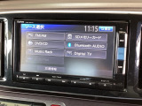 ナビ機能だけでなく、ミュージックサーバー、Bluetooth、フルセグテレビ、DVDとCD再生など、オーディオ機能がついています。