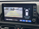 後方モニター表示でバック時の障害物もしっかり見えます!