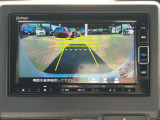 バックカメラ装着済!死角になりやすい後方もとても見やすいです☆車庫入れに自信がない方や縦列駐車が苦手な方にも、オススメ装備です!安心度もアップ!