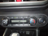 一年中快適オートエアコン装備しています♪窓の曇り取りや車内の空気循環などにも有効です!