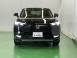 LEDヘッドライトを装備しています。LEDヘッドライトはとても明るく、雨の日や夜間走行も安全・安心です。オートライトコントロール付きで周囲の明るさに応じて自動で点灯・消灯します
