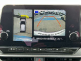 アラウンドビューモニターは車庫入れの強い味方となってくれます。上から車を見下ろすように視ることで、駐車場枠内にビシッと真っ直ぐ停めれます!☆一度使ったらわかって頂けます☆