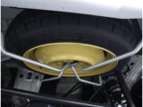 もちろんスペアタイヤや車載工具も完備☆ 万が一のパンクに備えて使用方法もお伝えします!