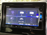 ナビ機能だけでなく、ミュージックサーバー、Bluetooth、フルセグテレビ、DVDとCD再生など、オーディオ機能がついています。
