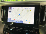 【9インチディスプレイオーディオ】大画面ディスプレイへお持ちのスマートフォンと連携して、ナビやbluetoothでの音楽再生が可能です♪デザインはもちろん操作性も良好!別途ナビ機能の取付可能です♪