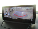 360&deg;ビューモニターを搭載しています。コーナーセンサーと合せてお使いいただくことで、安全、安心にお車の取り回しを行っていただけます。