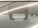 【トヨタセーフティセンス】走行中に前方の車両等を認識し、衝突しそうな時は警報とブレーキで衝突回避と被害軽減をアシスト。より安全にドライブをお楽しみいただけます。