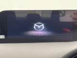 【メーカー純正ナビ】インテリアに溶け込むスタイリッシュな「専用設計」メーカーナビを装備♪視認性や操作性など基本性能にも優れ、より上質なカーライフをお楽しみいただけます。