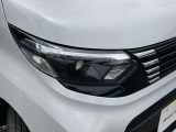 LEDヘッドランプ仕様。シャープな白光色のLEDランプを採用しました。夜の視界を明るくしてくれます。