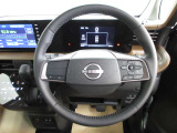 運転が楽しくなる明るく開放的な運転席まわりです。