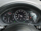 【メーターパネル】見た目もきれいで視認性もよく、安心して運転に集中できます。シンプルであるということが実は安全でもあるんです。
