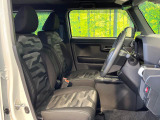 運転席シート廻りは使用感も少なく、良好な状態となっています。丁寧に使われていたことがよくわかりますね。