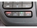 シートヒーター装備車両♪♪寒い冬はもちろん♪肌寒い春先・秋口まで活躍してくれるあると嬉しい装備です♪♪