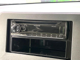 お好きな音楽を車内でお楽しみいただけます♪スピーカー交換・ウーハー追加などの音質向上や、最新ナビ・後席モニター等の取り付けも是非ご相談ください!