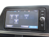 ナビゲーションは純正SDナビを装着しております。AM、FM、CD、DVD再生、Bluetooth、音楽録音再生がご使用いただけます。初めて訪れた場所でも安心ですね!