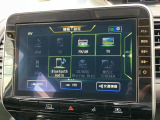 純正10インチナビ付きでフルセグ・DVD再生・Bluetoothなど付いてとても便利な車両です♪