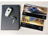 ■禁煙車 ■新車時保証書 ■取扱説明書 ■ディーラー点検記録簿(R03、04、05、07、08) ■スペアキー