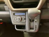 納車前にはプロのメカニックが、各部の点検を行います。ディーラーにしか出来ない品質、そしてサービスできっと満足していただけると思います!