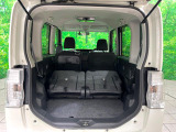 積み下ろしのしやすいデッキにはたっぷりと荷物を積み込んでいただけます。遊びから仕事まで、様々なシーンで頼れます♪