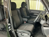 当車両は、次のお客様に気持ちよくお乗りいただくため、専門スタッフによる【徹底シートクリーニング】を施工済みです!