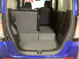 左右分離ですので、いろいろな形の荷物が積めます。