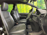 運転席シート廻りは使用感も少なく、良好な状態となっています。丁寧に使われていたことがよくわかりますね。