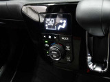 車内の温度管理に便利なオートエアコン☆