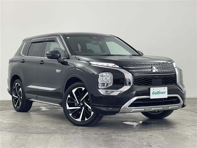 アウトランダー PHEV 2.4 P 4WD 本革シート