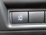 便利な左側オートスライドドアがついてお子様やお年寄りの乗車時などで役立ちます