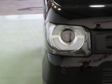 LEDヘッドライトは、点灯の瞬間から光量を発揮し、突然暗くなるトンネルなどでの安定感を高めます。