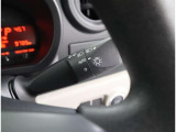 ☆オートライト付きです♪周りが暗くなるとライトを点灯させます♪高速道路の走行時にはトンネルで自動点灯しますので、とっても便利ですよ♪