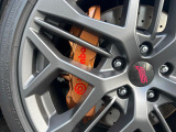 【ブレンボ製キャリパー】ハイパワー車両には強力なブレーキが必須!世界のスーパーカーにも採用されるイタリアの高級メーカー「ブレンボ」を装着!色鮮やかなキャリパーがスポーティな印象を引き立てます♪