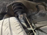 お車を安心してお乗りいただく為には、足回りの定期点検が欠かせません。サービスサポート(有償保証)では無料点検もご提供しており、安心のカーライフをお過ごしいただけるサポート体制が整っています。