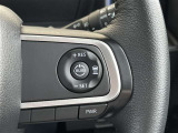 ステアリングスイッチ右側 全車速追従機能付ACC操作スイッチ、D assist切替ステアリングスイッチ。 前方から目を離すことなく操作できます!