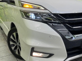 【LEDヘッドライト】悪天候や夜間走行時も良好な視界を確保し安心して運転できる高輝度LEDヘッドライトを装備!点灯速度が早く、消費電力も抑えられています。