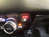 【シートヒーター】スイッチを押せば、座面と背もたれで体を温めてくれます♪