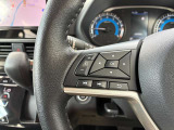 ハンドル左側のスイッチでオーディオの操作が可能なので、運転中でも楽に調整できます(^^♪